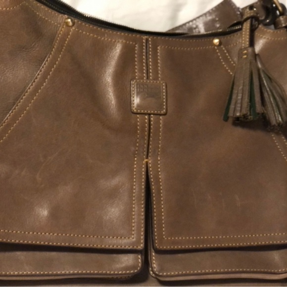 Used - Picture 2 of 10